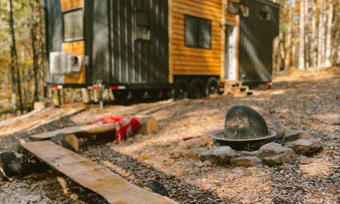 Mattawana Casa | COZY PSU Rustic Tiny Home and Fishing Retreat