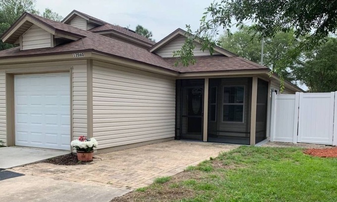 Arlington Casa | Cozy quaint townhome community