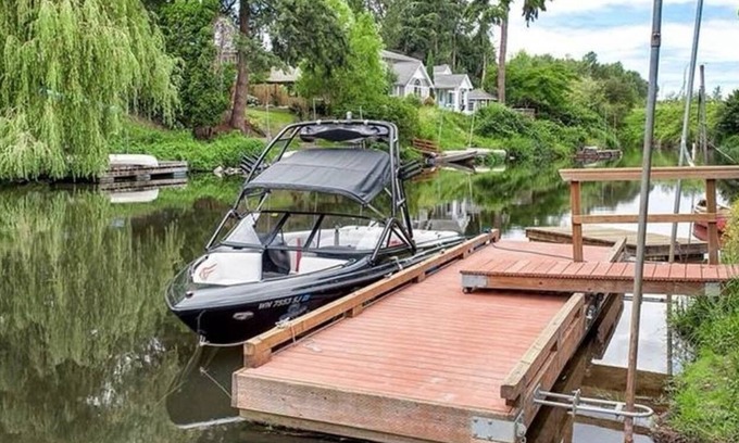 Bothell Casa | Cozy, Quiet, Bothell River House