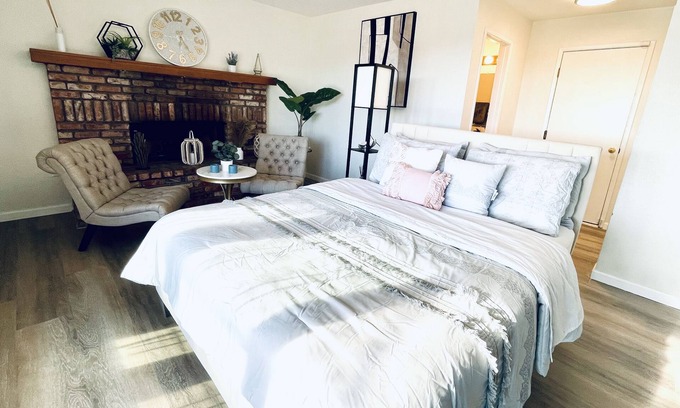Fairview Apartamento | Cozy &Quiet/Safe Pvt Studio/Projector/free parking