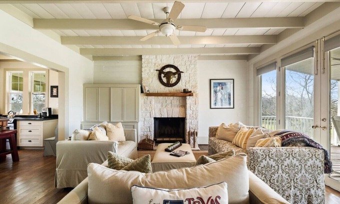 Brenham Casa | Cozy Ranch Home minutes from Brenham, Bellville, Round Top!