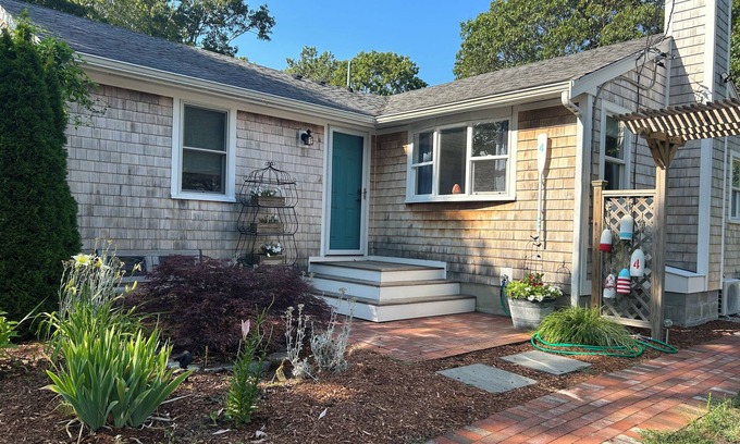 West Yarmouth Cabaña | Cozy, renovated home in a charming duplex cottage