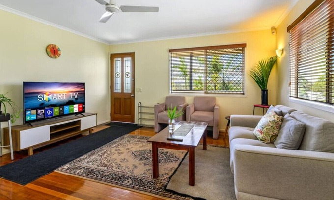 Sunnybank Hills Casa | Cozy retreat house with 3BR