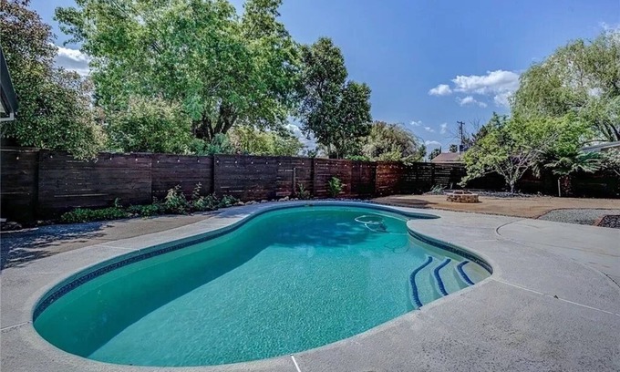 Greenwood Casa | Cozy retreat on quiet street.Outdoor adventures at your fingertips.