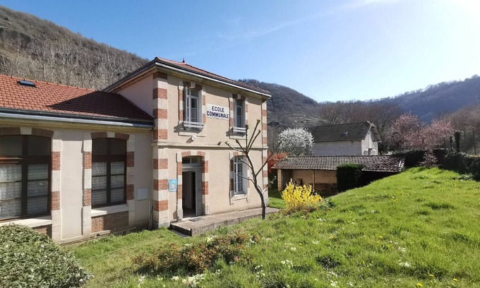 Charraix Cabaña | Casa rural para 6 personas junto al río en Saint-Julien-des-Chazes