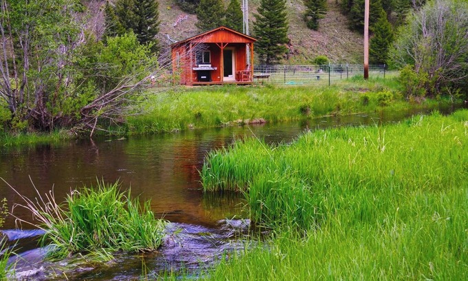 Drummond Cabina | Cozy Rock Creek Cabin - Fly Fisher's Retreat