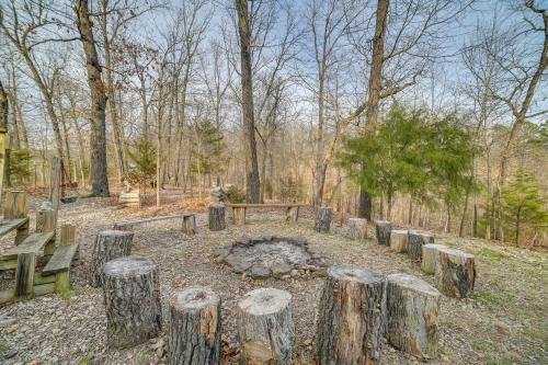 Rogers Apartamento | Cozy Rogers Studio Apt with Lake Access and Fire Pit!