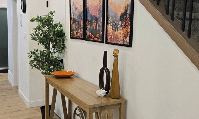 Beaumont Casa | Cozy Rustic House(pet friendly/garage/backyard)