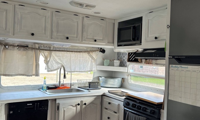 Snow Hill Casa | Cozy RV in Snow Hill