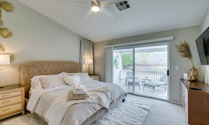 Silverado Ranch Casa | Cozy Single Story Home in the Heart of Las Vegas