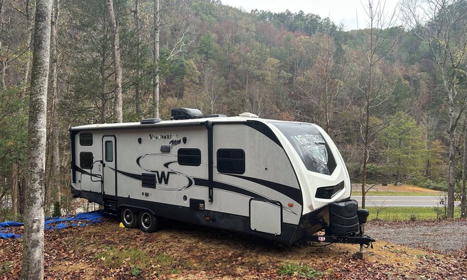 Walland Casa | Cozy Smoky Mtn RV with WiFi and Heat/AC near Cades Cove