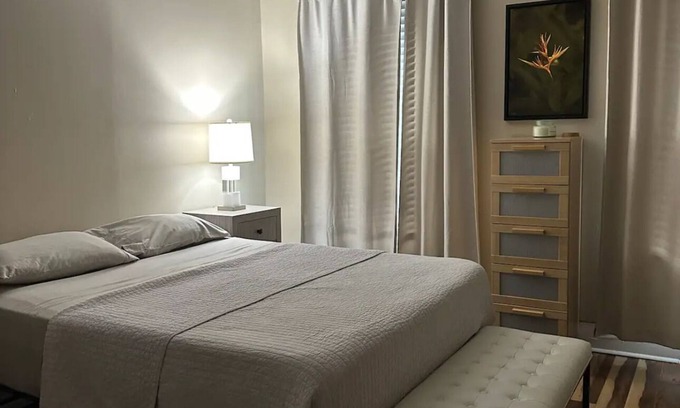 Newbold Casa | Cozy South Philly home