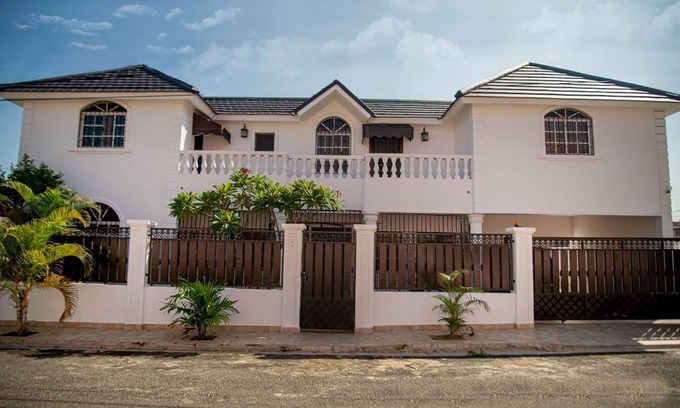 Santo Domingo Casa | Cozy spacious entire Home located in a great area.