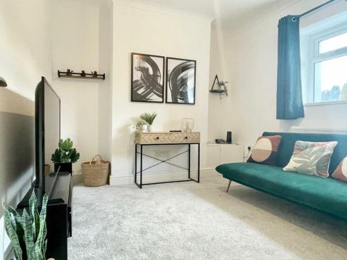 Landore Casa | Cozy & Spacious 3-bedroom home