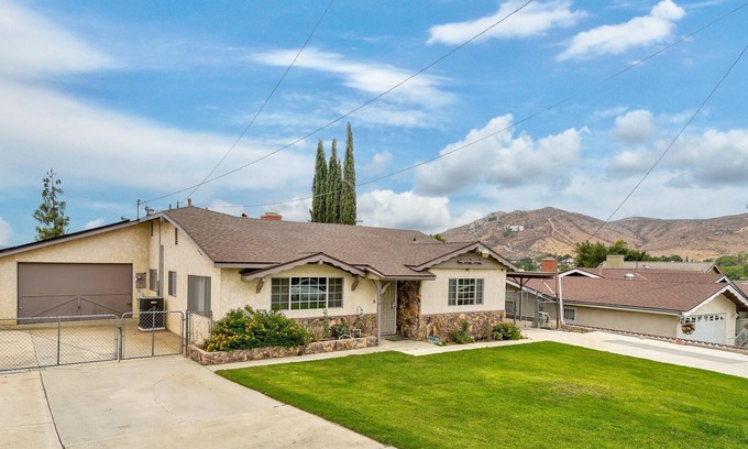 Rubidoux Casa | Cozy Spacious Home w/ Game Room in Riverside