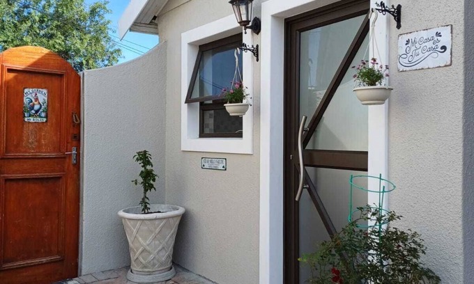 Bloubergstrand Apartamento | Cozy Stay Near Beach Free WiFi & Essentials Included