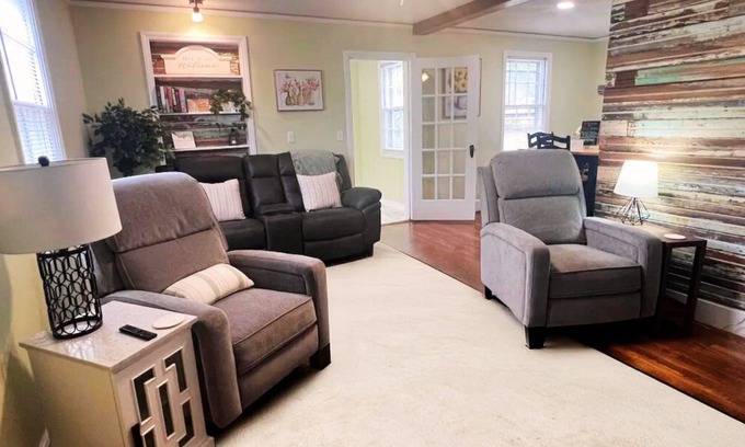 Columbia Casa | Cozy Stay Near it all: USC, Ft. Jackson & Columbia Venues