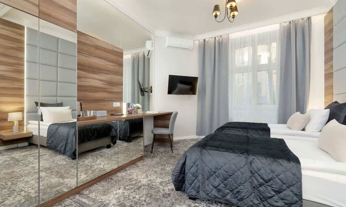 Warszawskie Apartamento | Cozy Studio Apartment | Near City Centre | Cracow