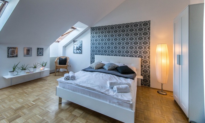 Favoriten Casa | Cozy Studio central station/P&R/Metro