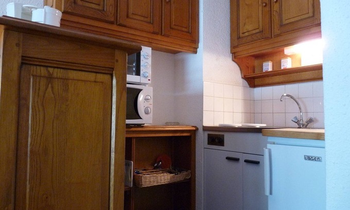 Arette Apartamento | Estudio acogedor para 4, acceso directo a las pistas