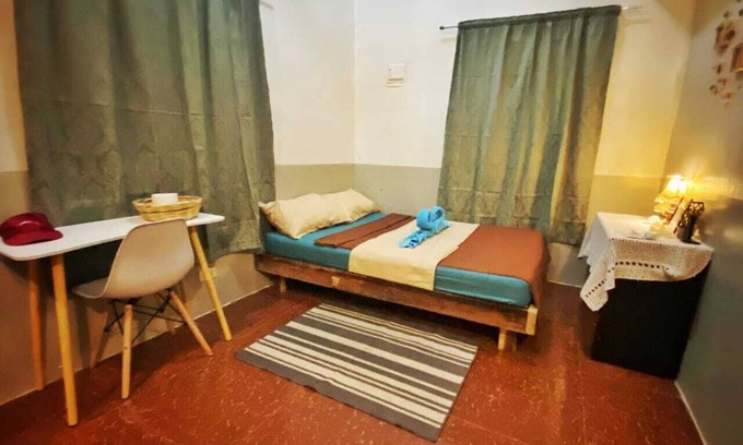 Catangnan Casa | Cozy studio for group of friends or family in General Luna with WiFi and AC