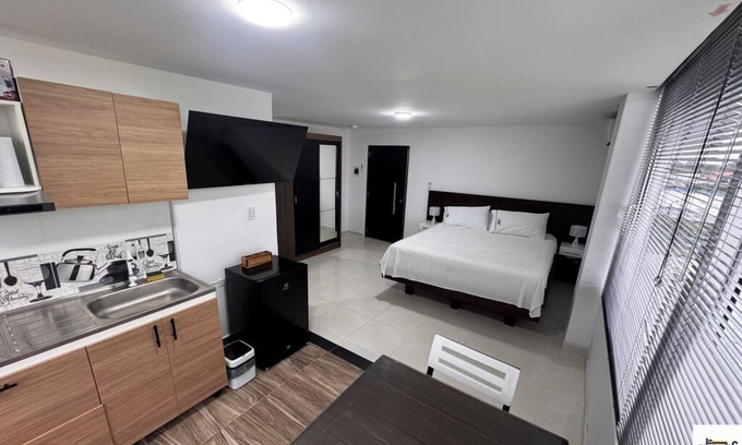 Villanueva Apartamento | Cozy studio in charming Villanueva with WiFi, AC