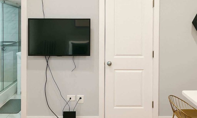 Chicago Apartamento | Cozy Studio in Jefferson Park