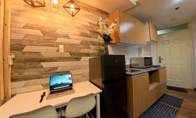 Mactan Export Processing Zone Apartamento | Cozy studio in Mactan Lapu-lapu City with fitness room, pool, WiFi, etc