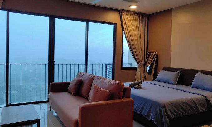 Shah Alam Apartamento | Acogedor estudio en Shah Alam con vistas a la montaña