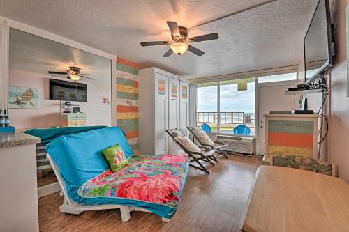 Ormond Beach Apartamento | Cozy Studio on Ormond Beach with Oceanfront Pool!