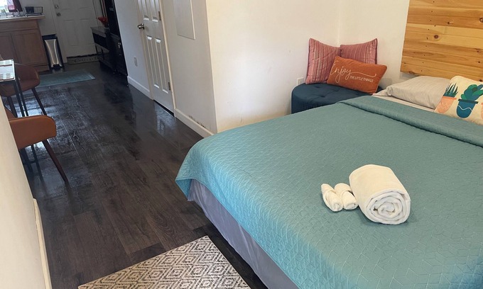 Point Breeze Apartamento | Cozy studio with AC and WiFi in historic South Philadelphia