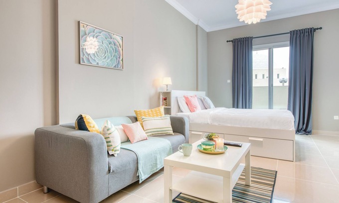 Dubai Apartamento | Cozy studio with with Balcony in JVC