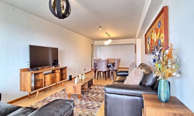 Sector 1 Apartamento | Cozy, stunning 3 BR Apartment