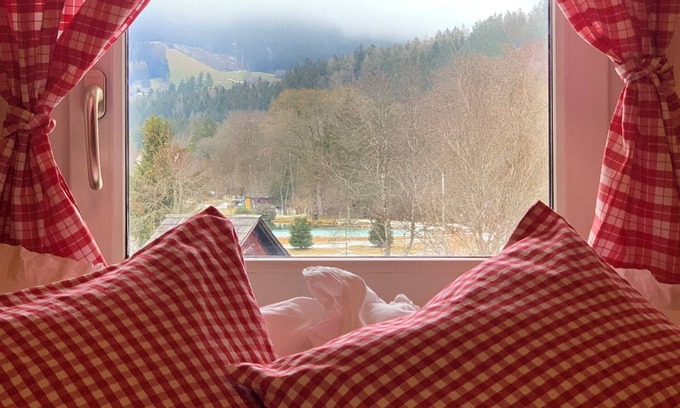 Dollach Apartamento | Cozy Tiny Duplex Apartment, Lake 150m, 5 min to the Ski Lift, up to 4 pers