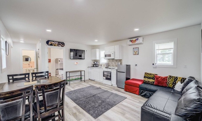Wise County Otro | Cozy Tiny Homes Yellow
