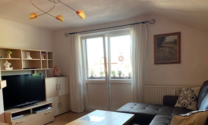 Immenstadt im Allgaeu Apartamento | Acogedor apartamento en el ático con vistas panorámicas