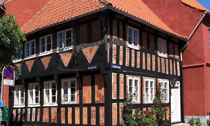 Assens Casa | Acogedora casa de pueblo en el centro de Assen, cerca del puerto