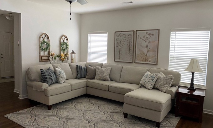 High Point Casa | Cozy Townhome in Quiet Neighborhood