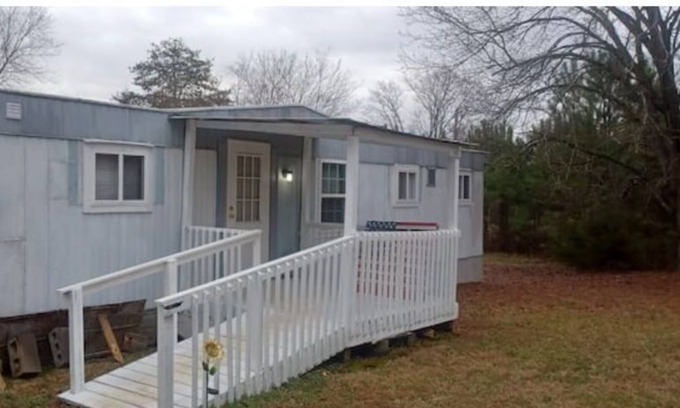 Cascade Casa | Cozy trailer in the country.