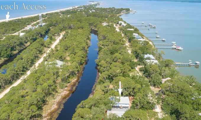 Alligator Point Cabaña | Cozy Treehouse Hideaway just Steps to the Beach!