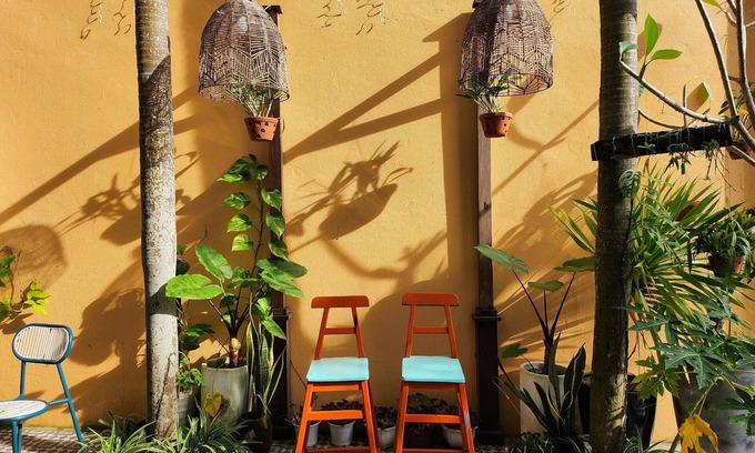 Cam Chau Hotel | Cozy Twin room / Private garden