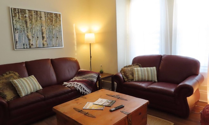 Gananoque Apartamento | Cozy Two-Story Apartment