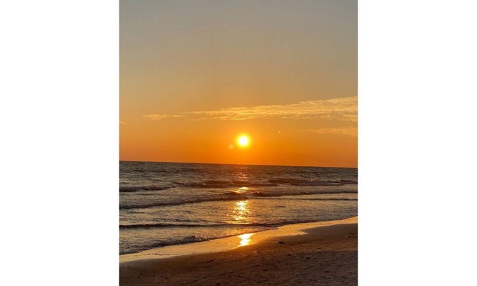 North Redington Beach Casa | Cozy updated 1 bed 1 bath Condo across street from beach 1st fl pets welcome