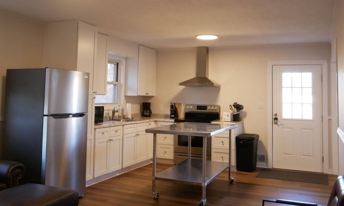 Norwood Casa | Cozy updated home on Juneberry Ridge property with access to hiking and more!