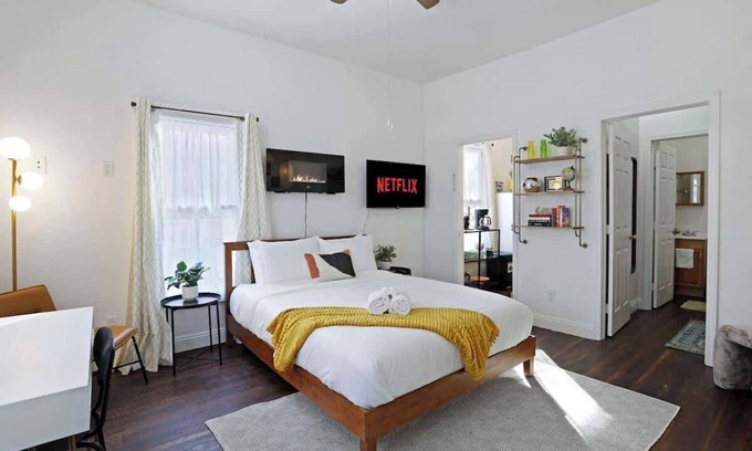 Alkali Flat Apartamento | Cozy Upstairs Studio Near Downtown and the River