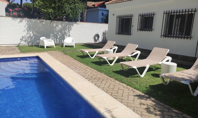 Los Gallos-Cerromolino Villa | Acogedora Villa con piscina en la playa de La Barrosa (Chiclana de la Frontera).