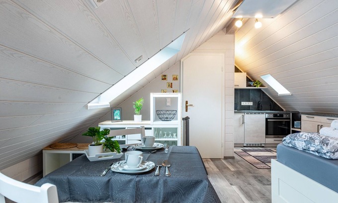 Allensbach Apartamento | Acogedor apartamento de vacaciones "Opitz" cerca del lago de Constanza con Wi-Fi, jardín y piscina