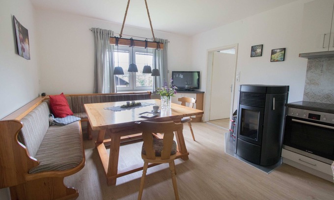 Bad Großpertholz Apartamento | Cozy vacation home (80sqm) with pellet stove
