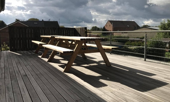 Heers Casa | Cozy Vacation Home for 8 Persons in Heers