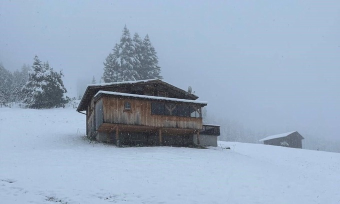 Aschau Im Zillertal Cabina | Cozy vacation hut with a magnificent view of the Zillertal mountains
